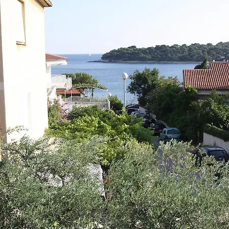 Ivana Apartman *